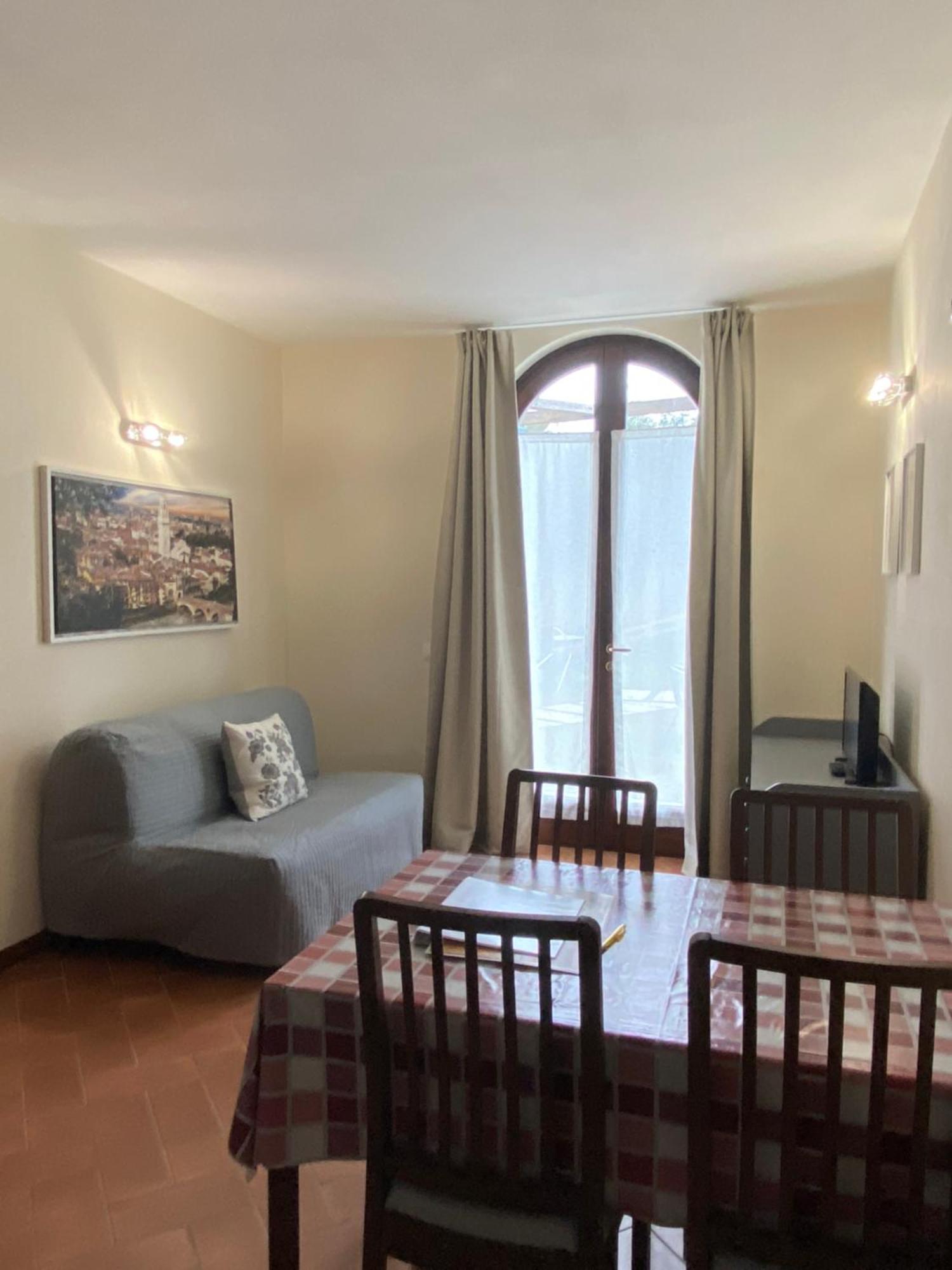 Appartamento Residenza Cipressi e Olivi Verona Esterno foto
