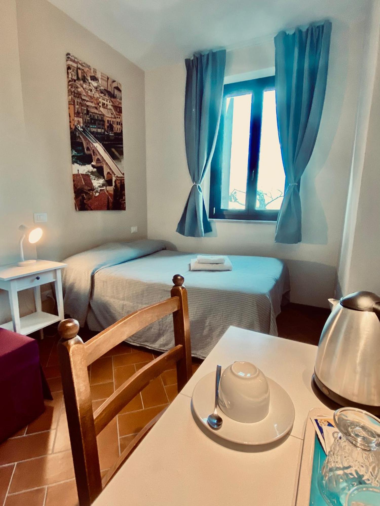 Appartamento Residenza Cipressi e Olivi Verona Camera foto